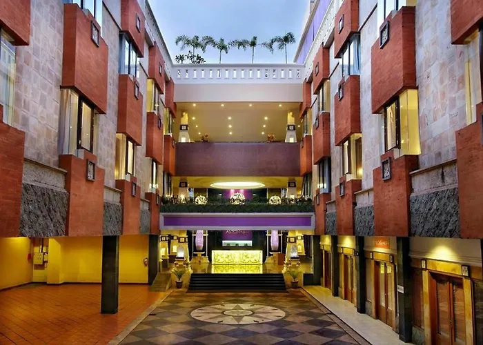 Hotel Famous Formerly Permata 4*